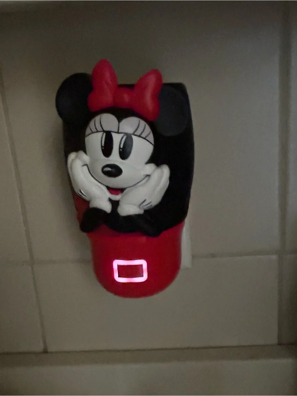 Scentsy Disney Diffuser Minnie Mouse Works 55245 Wall Plug In Fan Fragrance
